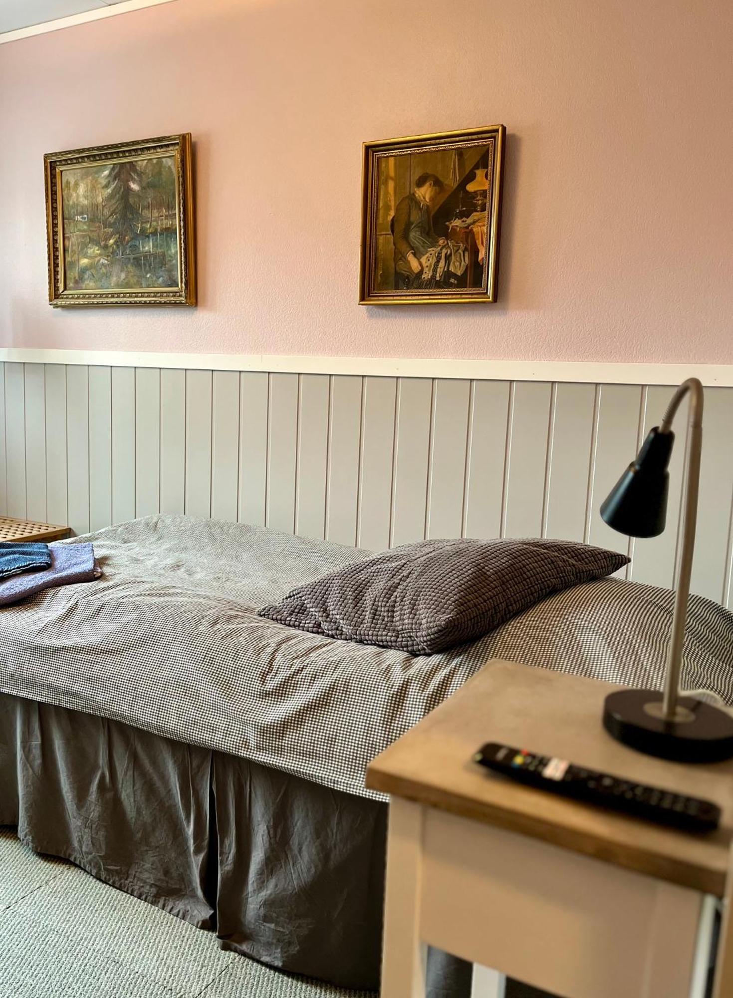 B&B Stroeprodukter Eslöv Buitenkant foto