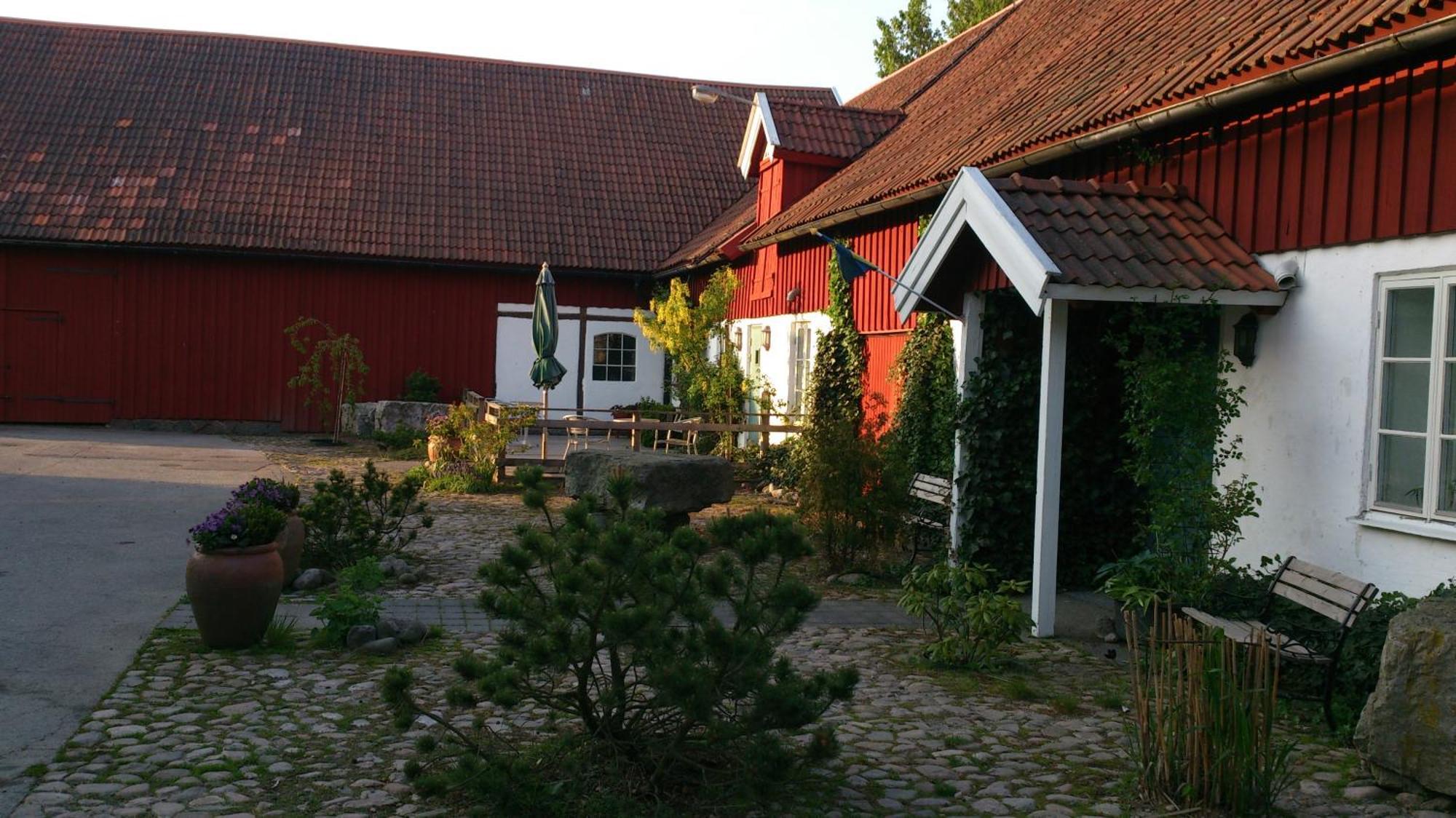 B&B Stroeprodukter Eslöv Buitenkant foto